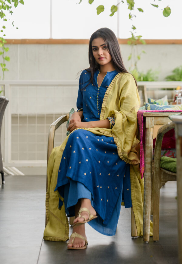 Yashika Khatri In Kasoori Purple Teal Suit Set