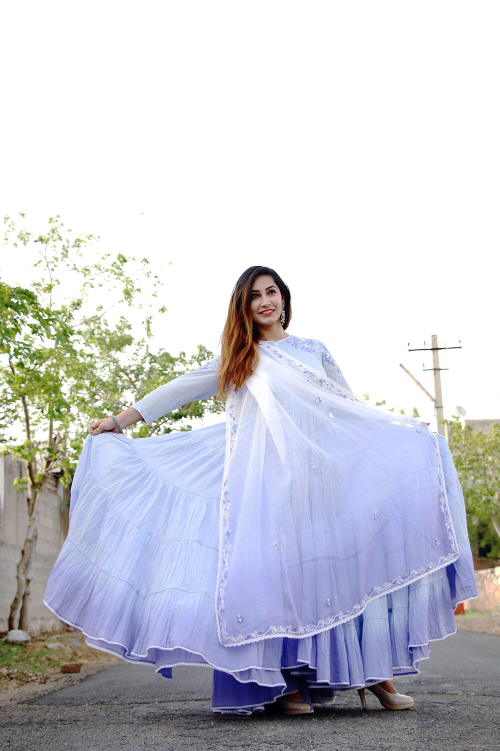 Floral Embroidered Straight Kurta - Image 4