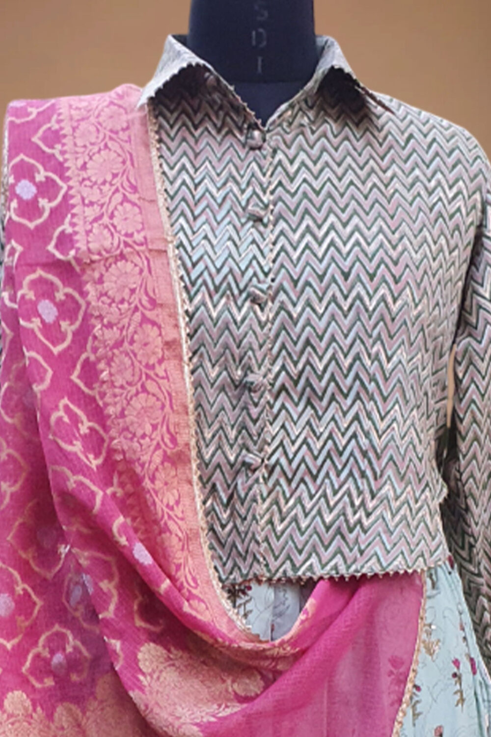CHOLI WITH DUPATTA - Image 2